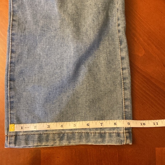 Revolve Women’s Denim Cargo Jeans High Waist Wide Leg 01 - Picture 11 of 12